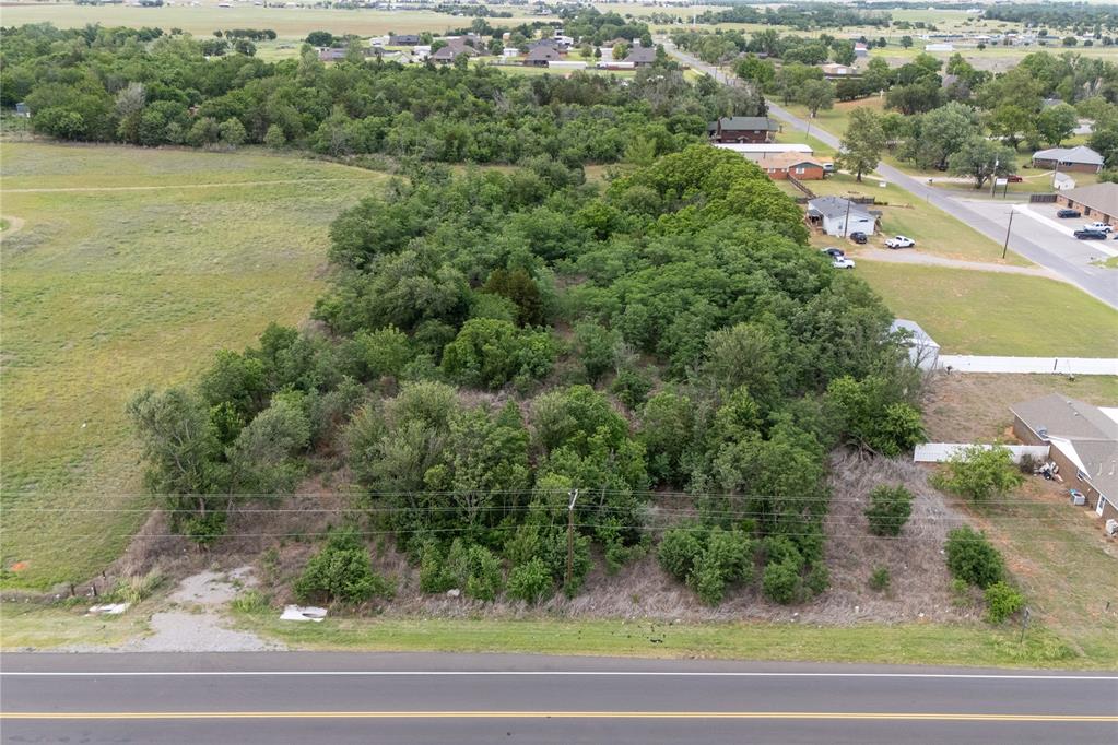 N Lawter Road Property Photo 1