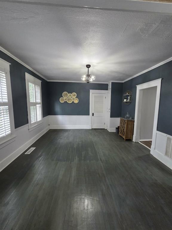 210 Sw D Street Property Photo 10