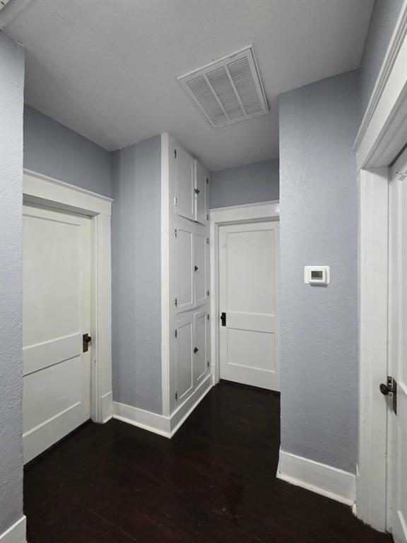 210 Sw D Street Property Photo 17