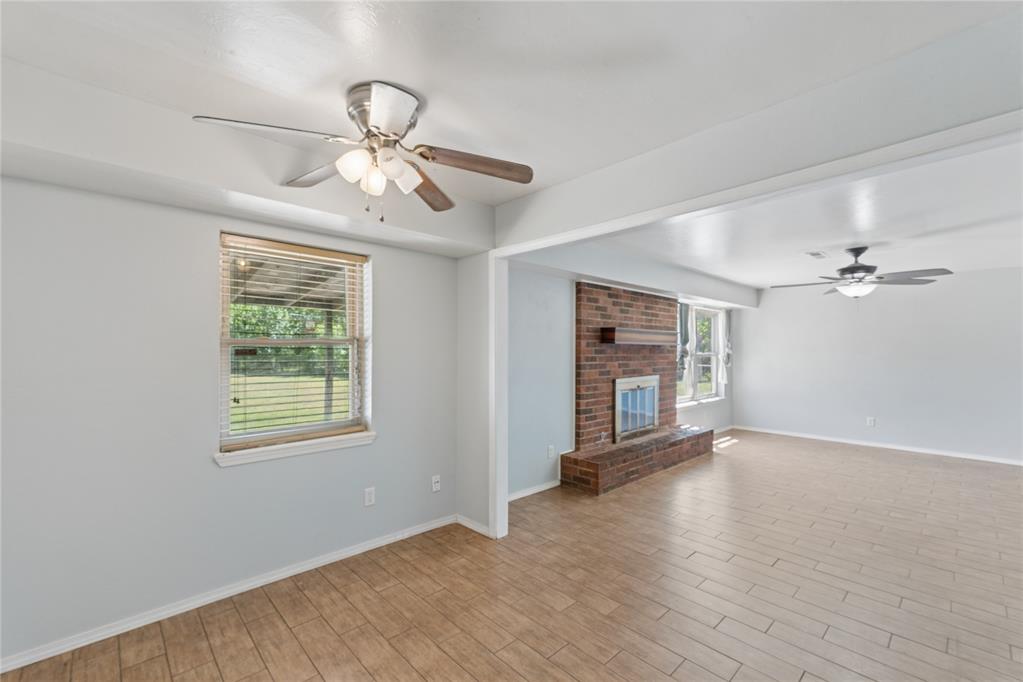 924 S Meadow Lane Property Photo 10