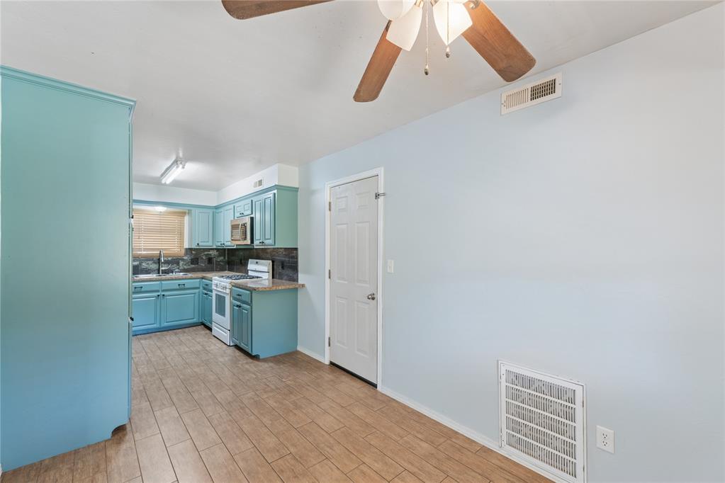 924 S Meadow Lane Property Photo 12