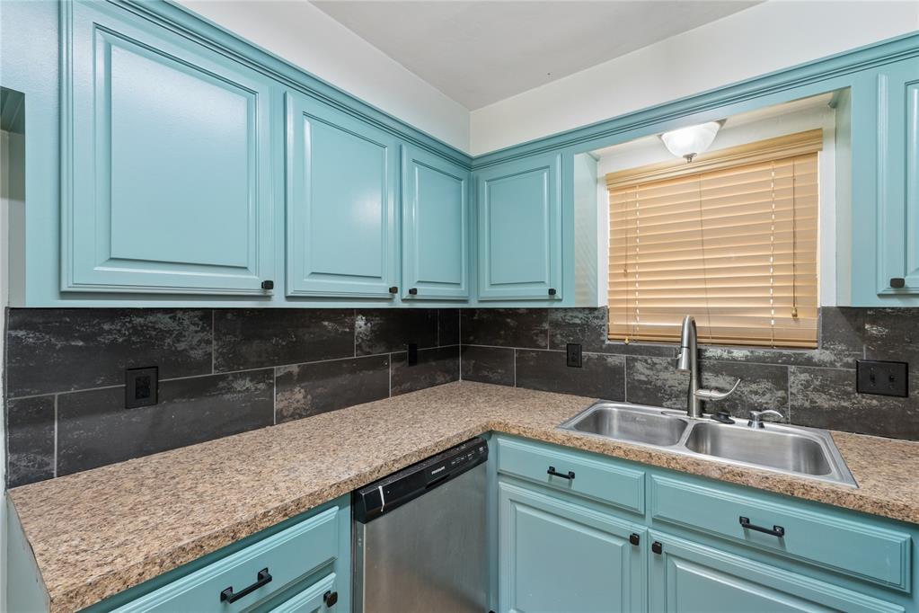 924 S Meadow Lane Property Photo 15