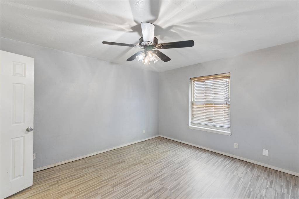 924 S Meadow Lane Property Photo 18