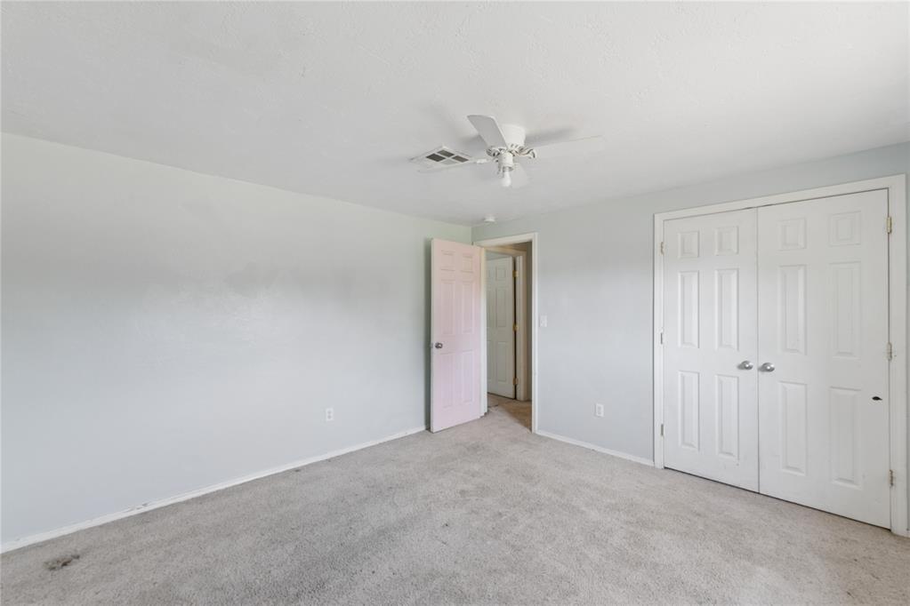 924 S Meadow Lane Property Photo 25