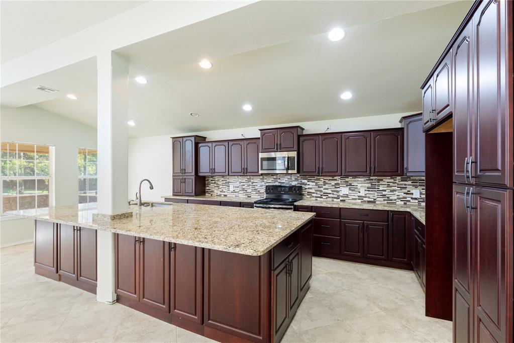6316 W Hefner Road Property Photo 16