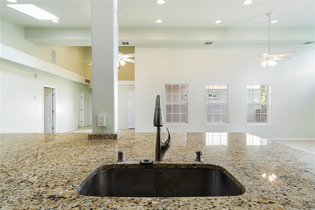 6316 W Hefner Road Property Photo 17
