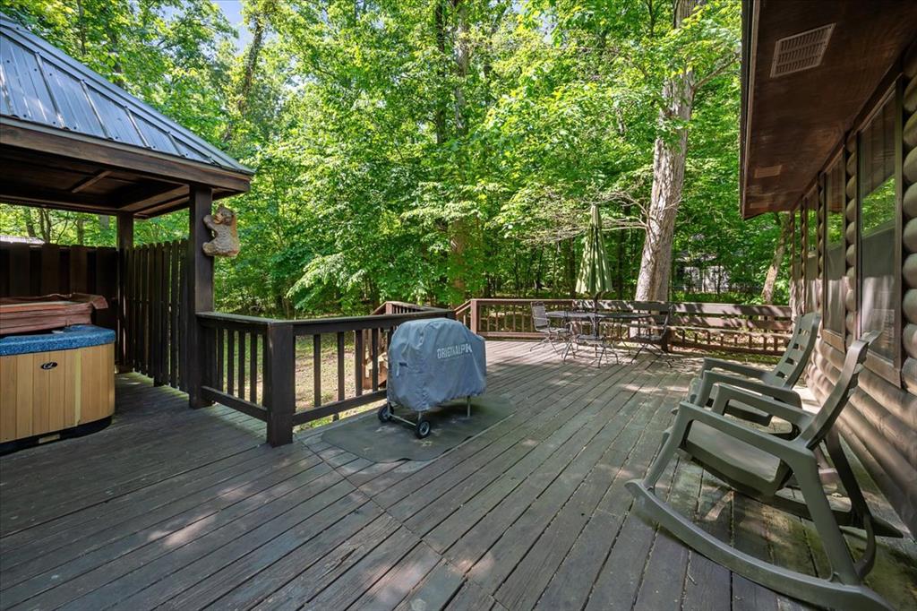 107 Lost Oaks Trail Property Photo 34