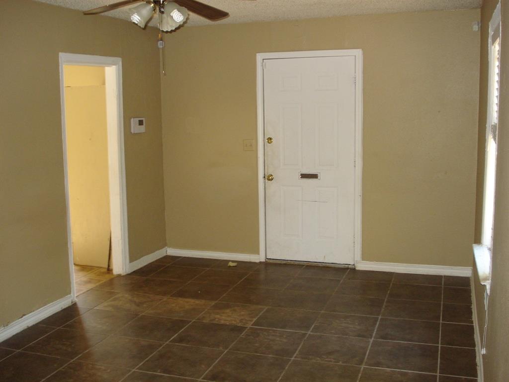 1228600 Property Photo 10