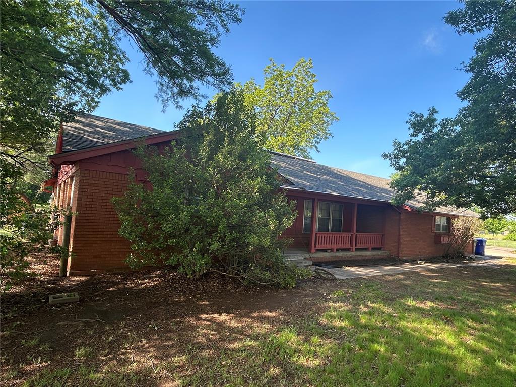 1600 E Imhoff Road Property Photo 1