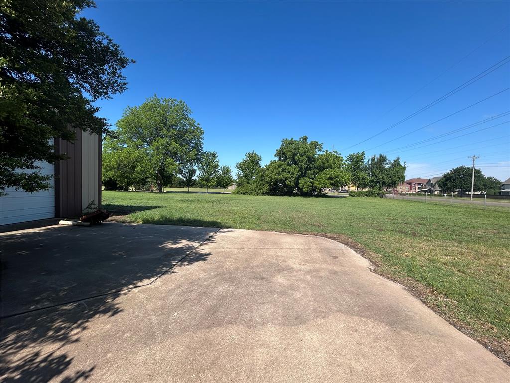 1600 E Imhoff Road Property Photo 8