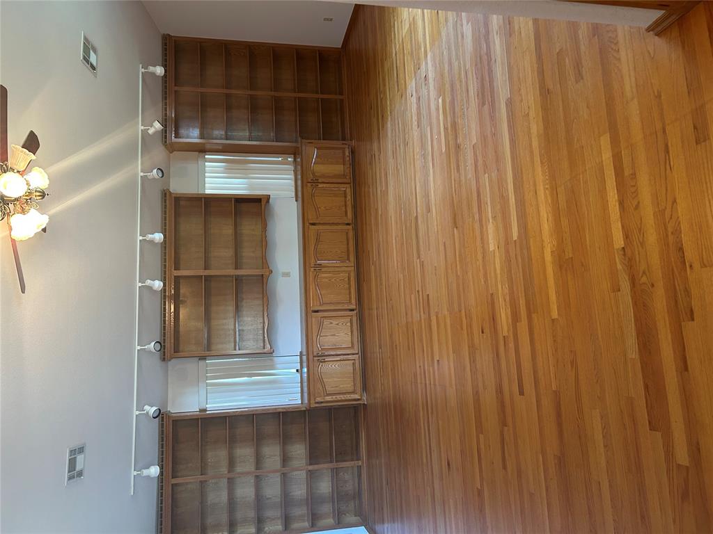 1600 E Imhoff Road Property Photo 27