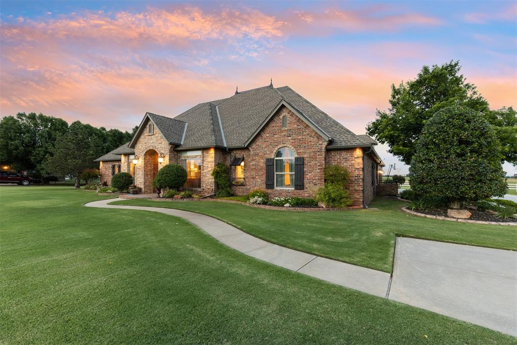 22370 Cedar Ridge Road Property Photo 2