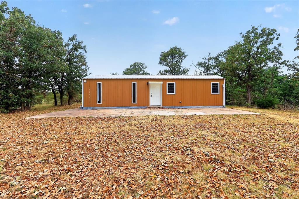 6780 Woods Acres Drive Property Photo 3