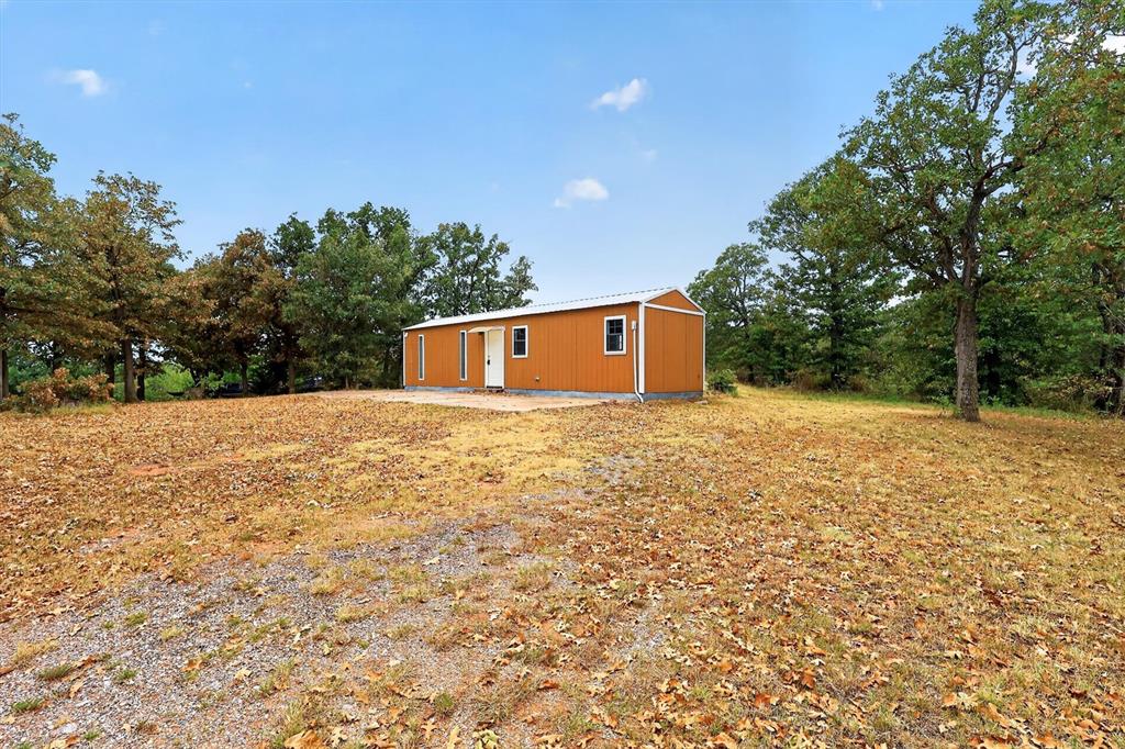 6780 Woods Acres Drive Property Photo 4