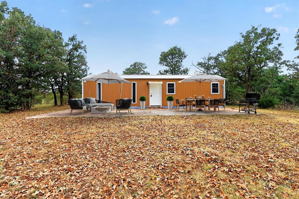 6780 Woods Acres Drive Property Photo 5
