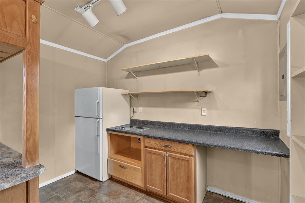 6780 Woods Acres Drive Property Photo 17
