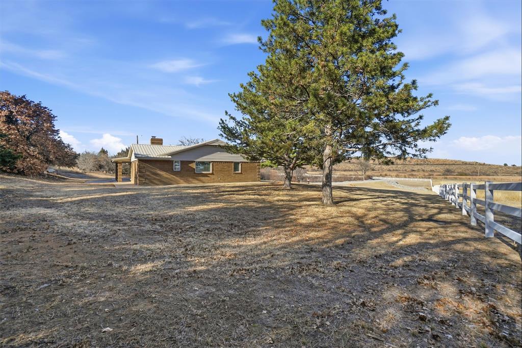 22778 Highway 62b Property Photo 42