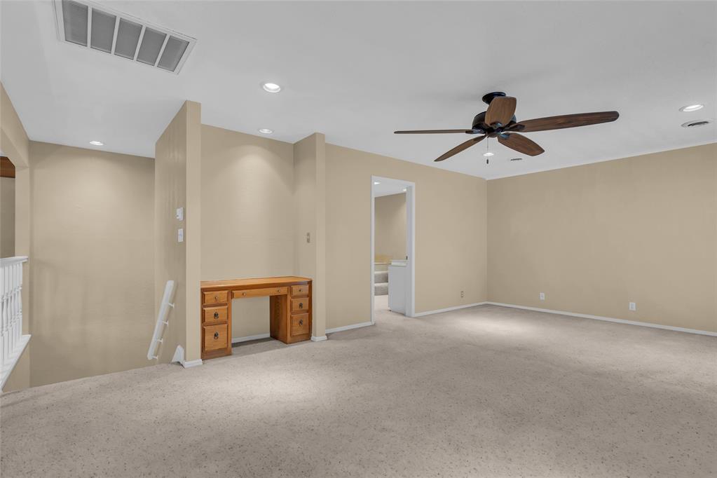 2400 Woodleaf Court Property Photo 27