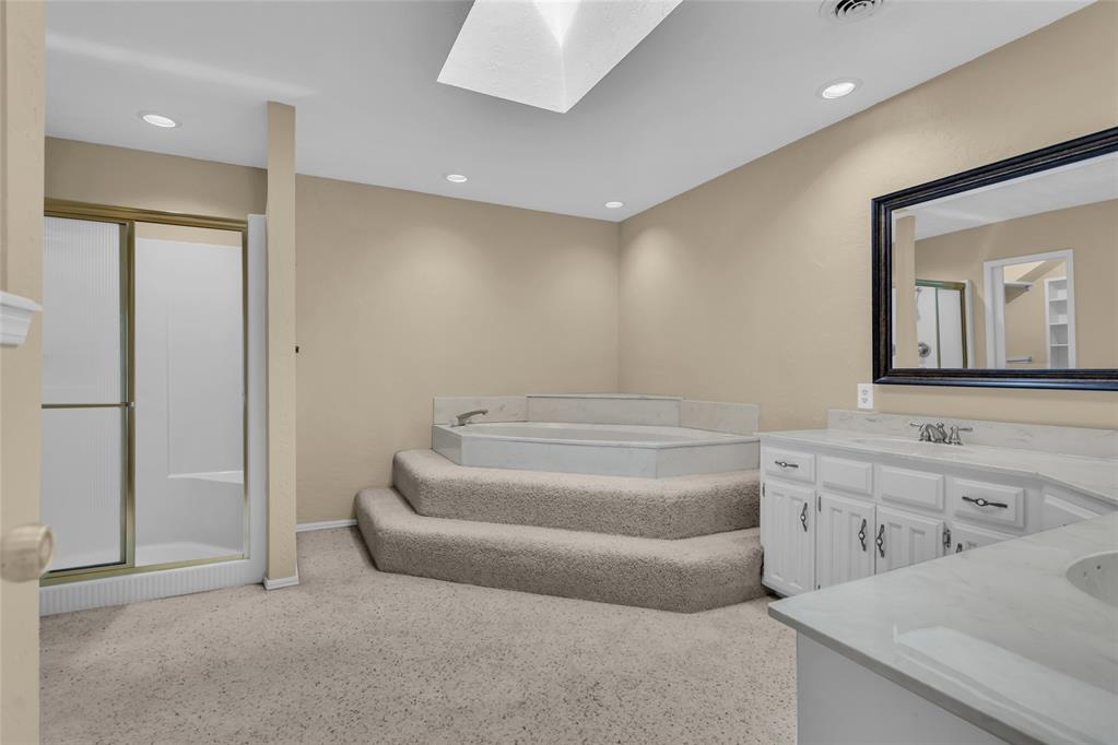 2400 Woodleaf Court Property Photo 29