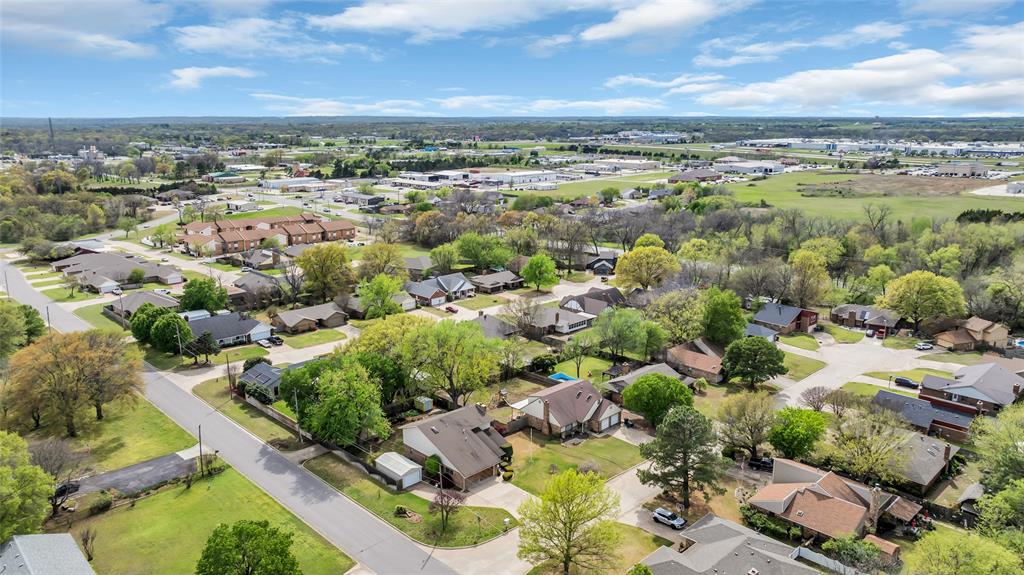 2400 Woodleaf Court Property Photo 42