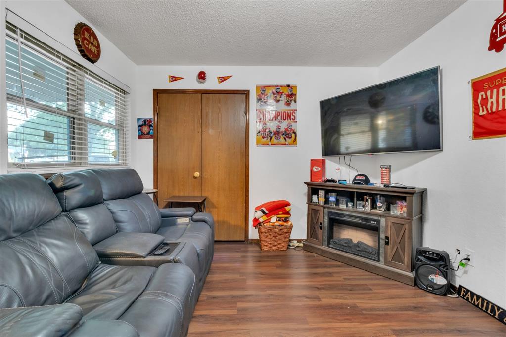 7508 Eastgate Drive Property Photo 8