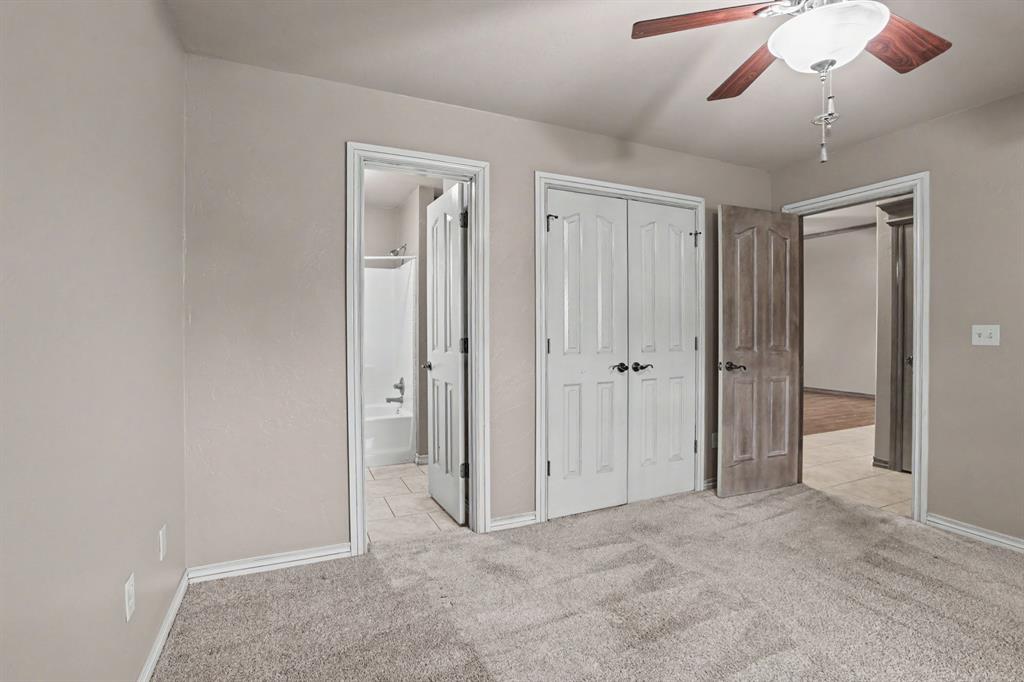 400 S Chardon Drive Property Photo 18