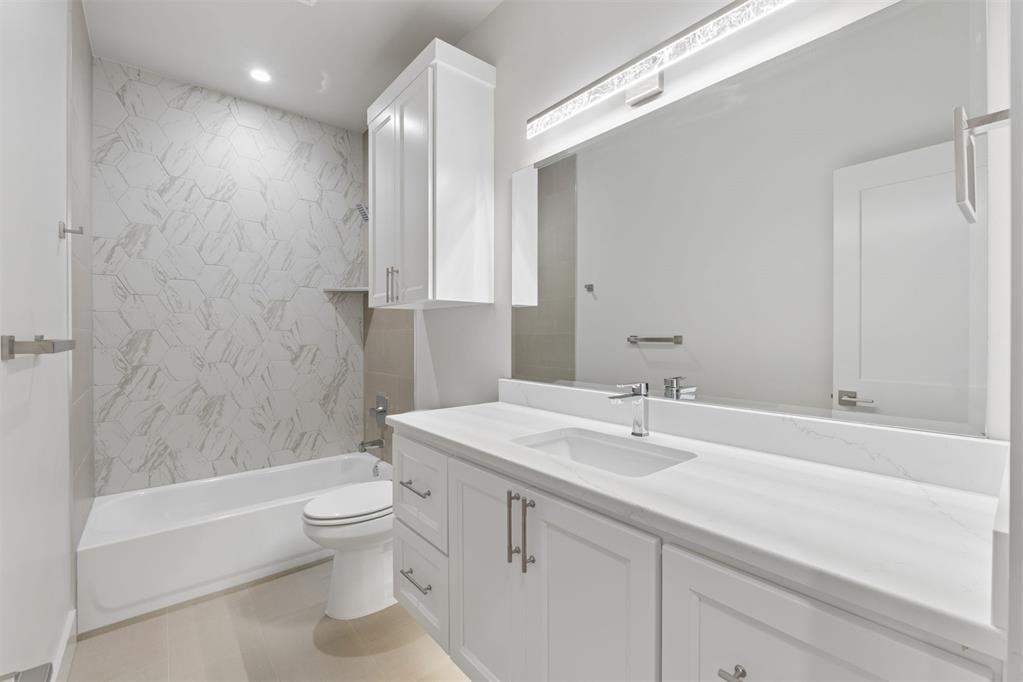 5000 Pont Neuf Road Property Photo 23
