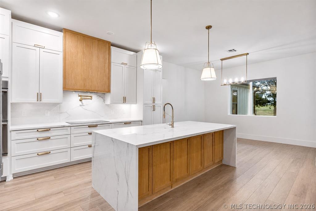 12381 Lakeview Road Property Photo 10