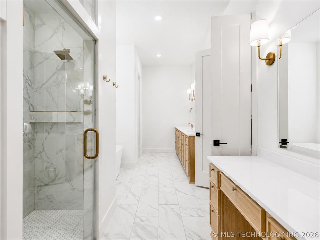 12381 Lakeview Road Property Photo 19