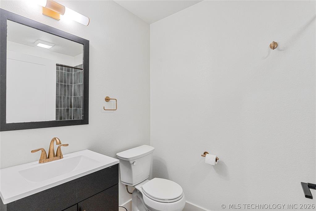 12381 Lakeview Road Property Photo 39