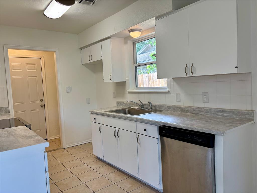 13051 E 27th Street Property Photo 8