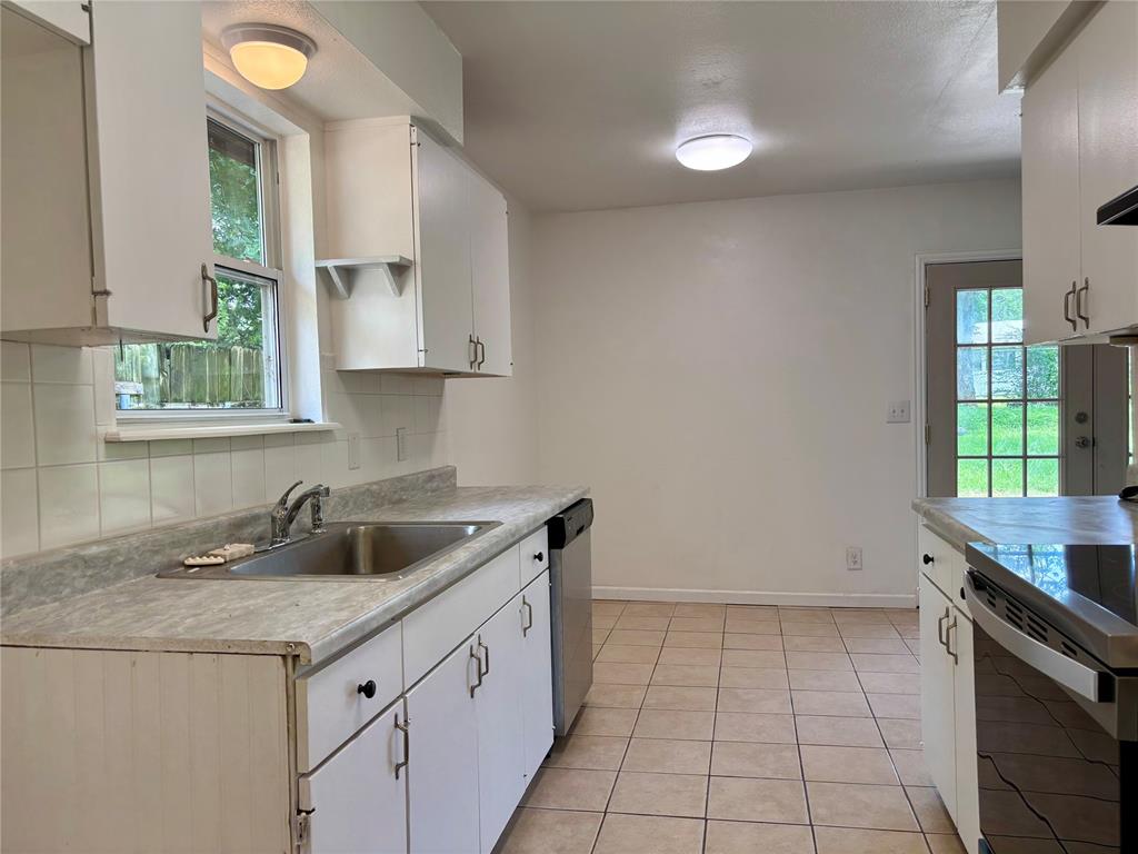 13051 E 27th Street Property Photo 9