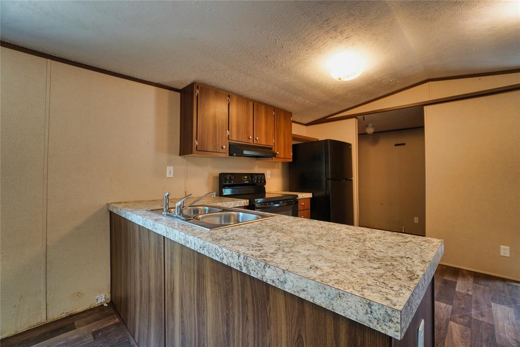 801 E Oak Street Property Photo 16