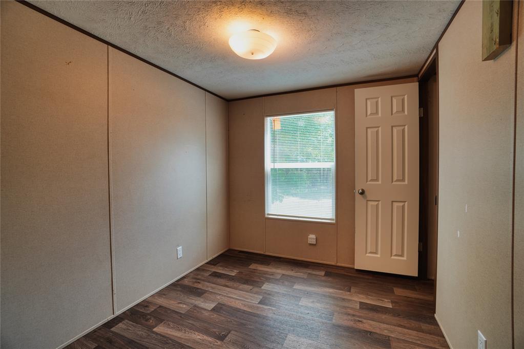 801 E Oak Street Property Photo 25