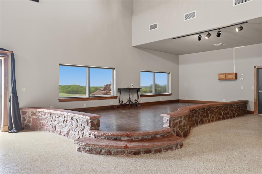 341070 E 890 Road Property Photo 10