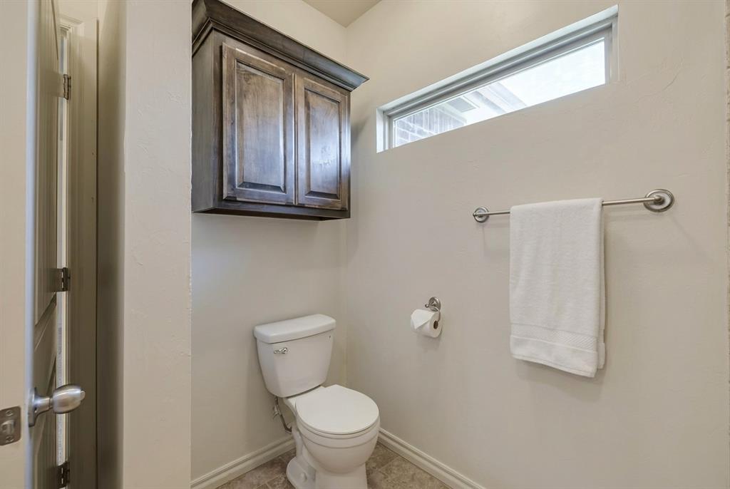 909 Sw 92nd Street Property Photo 12