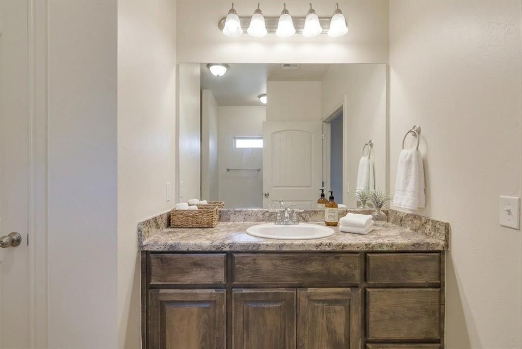 909 Sw 92nd Street Property Photo 14