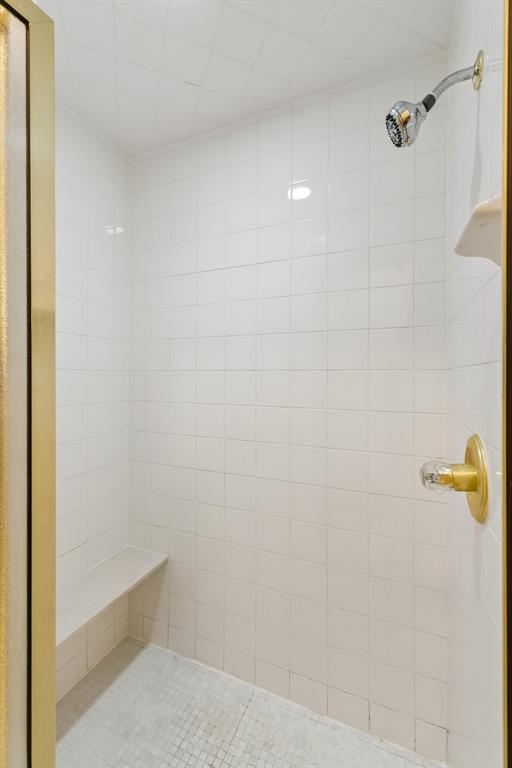 6424 Masons Drive Property Photo 13