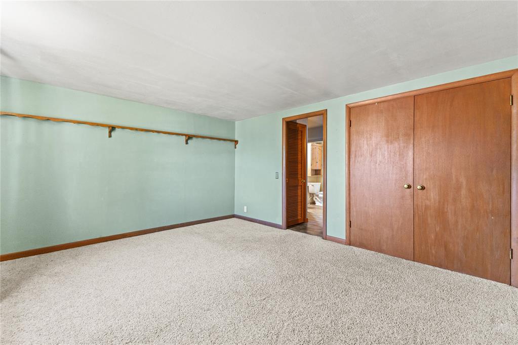 212 E 3rd Street Property Photo 25