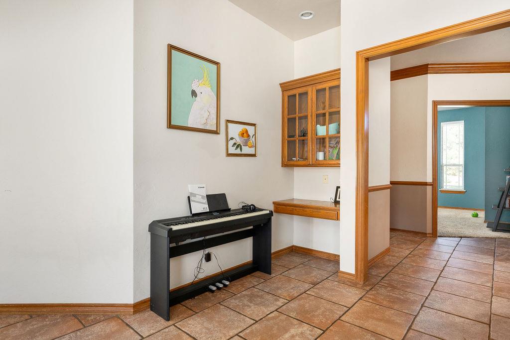 1200 Chipper Lane Property Photo 7