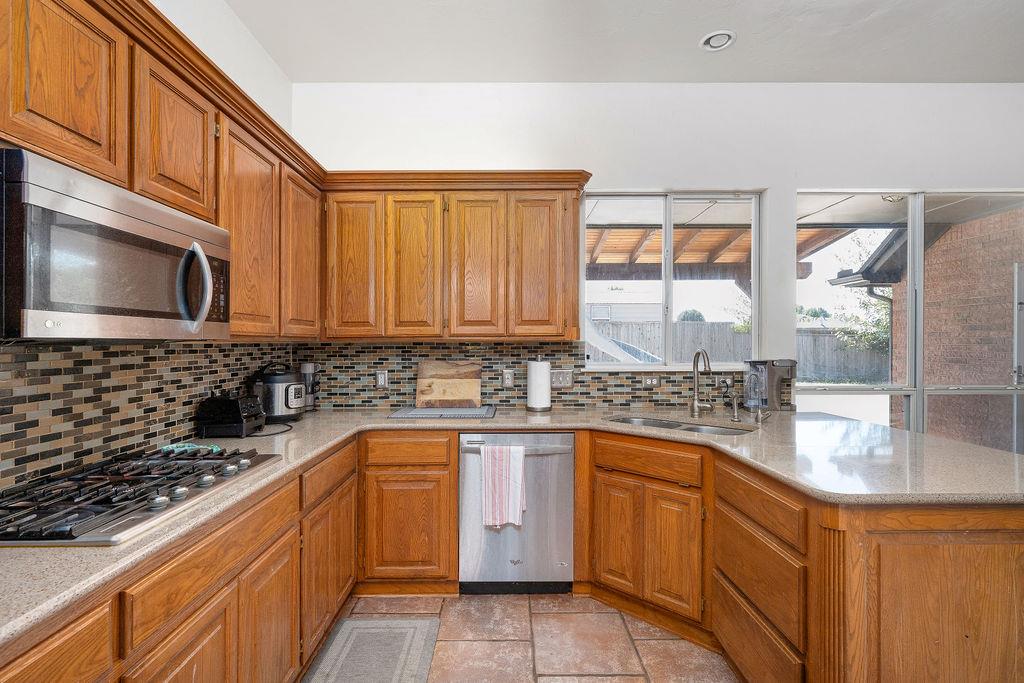 1200 Chipper Lane Property Photo 11
