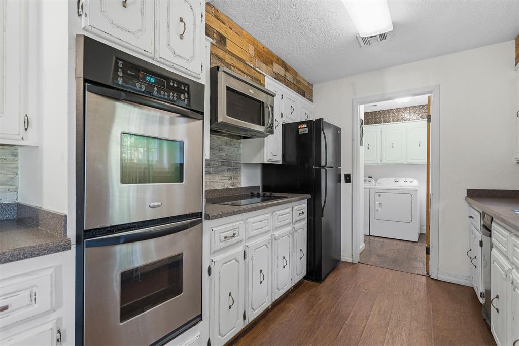 25568 N County Road 3175 Property Photo 11
