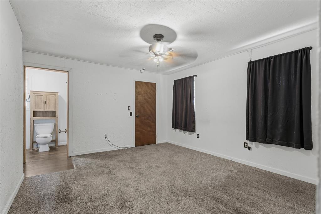 25568 N County Road 3175 Property Photo 19