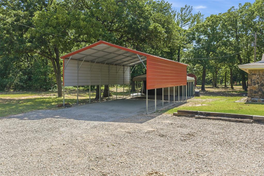 25568 N County Road 3175 Property Photo 31