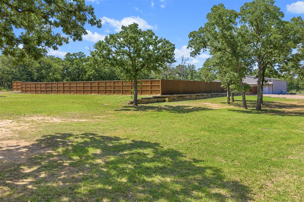 25568 N County Road 3175 Property Photo 34