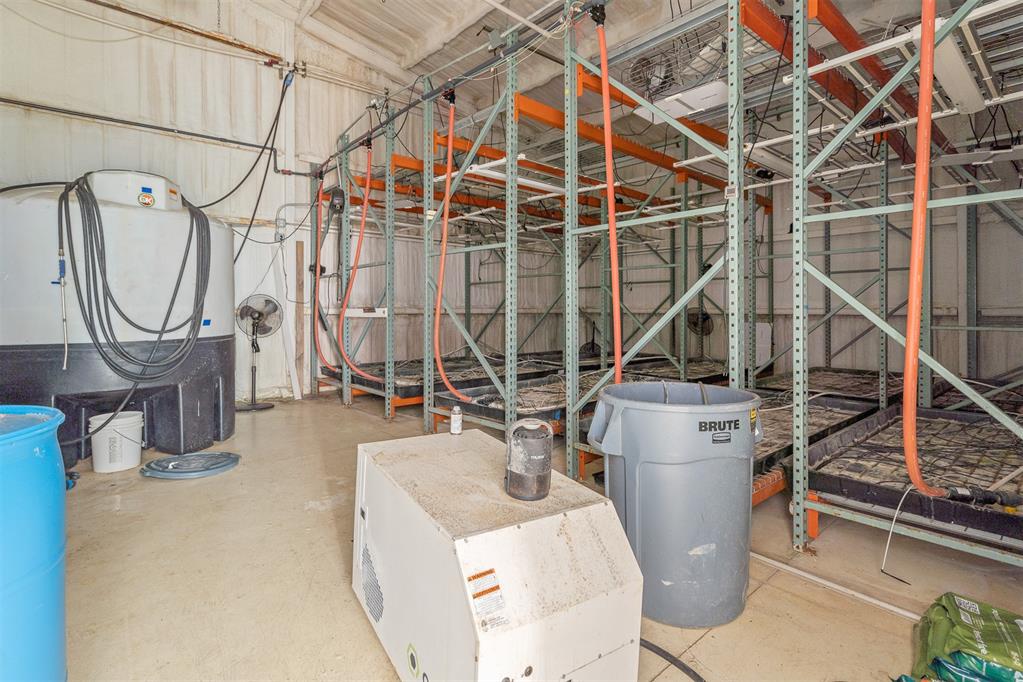 25568 N County Road 3175 Property Photo 42