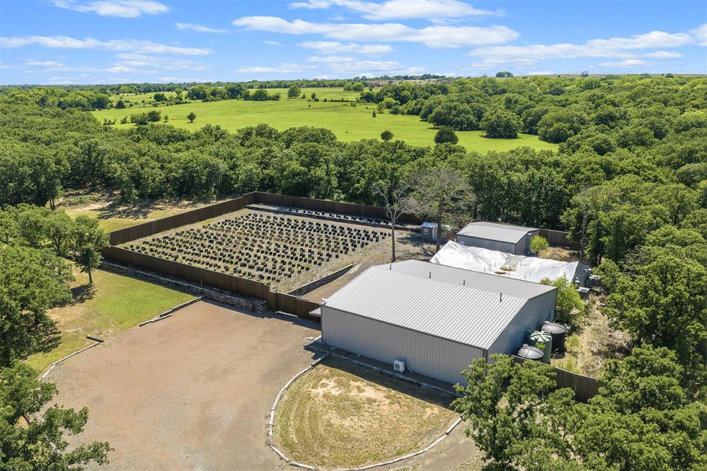 25568 N County Road 3175 Property Photo 43