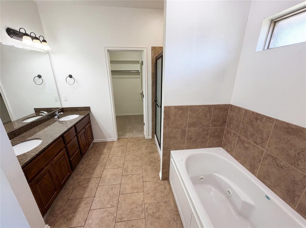 1771 Silks Terrace Property Photo 6