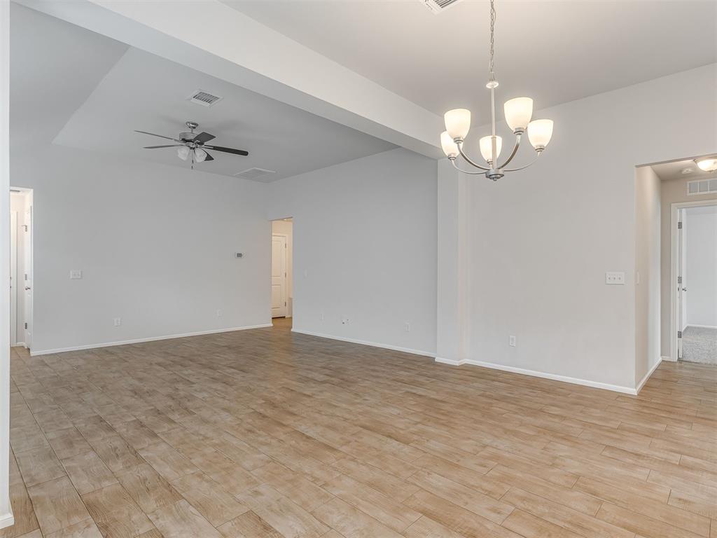 3023 Wister Road Property Photo 12