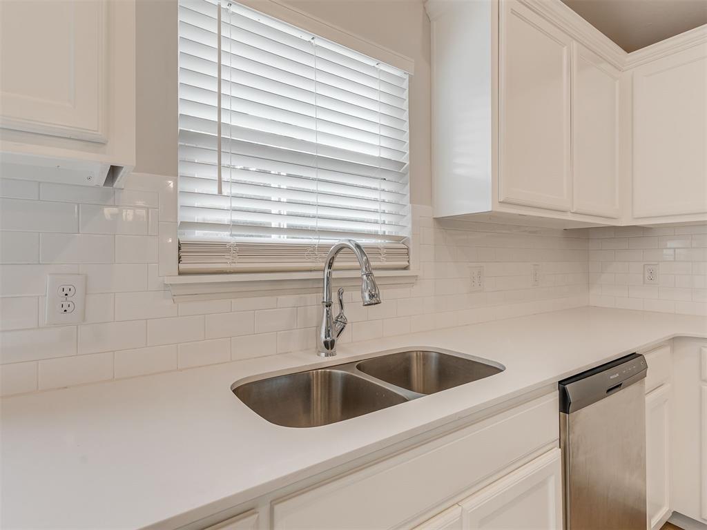 3023 Wister Road Property Photo 16